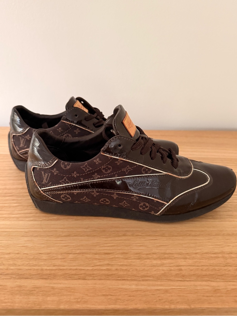 🤎 Louis Vuitton Globe Trotter Running Sneakers Mini Lin Ebene Size 39.5 🤎